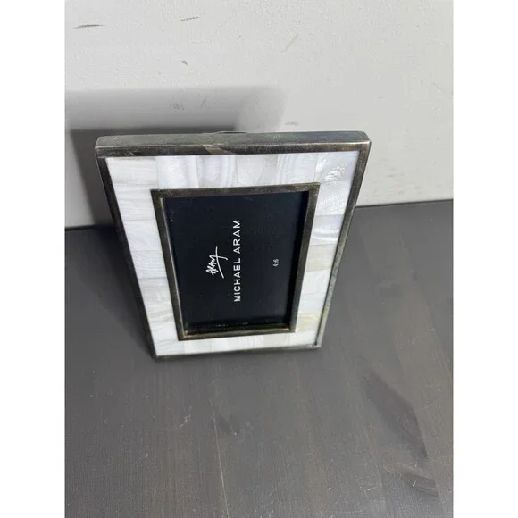 Michael Aram 4x6 Picture Frame Mother of Pearl Mosaic Silver Tone Metal - Picture 5 of 8
